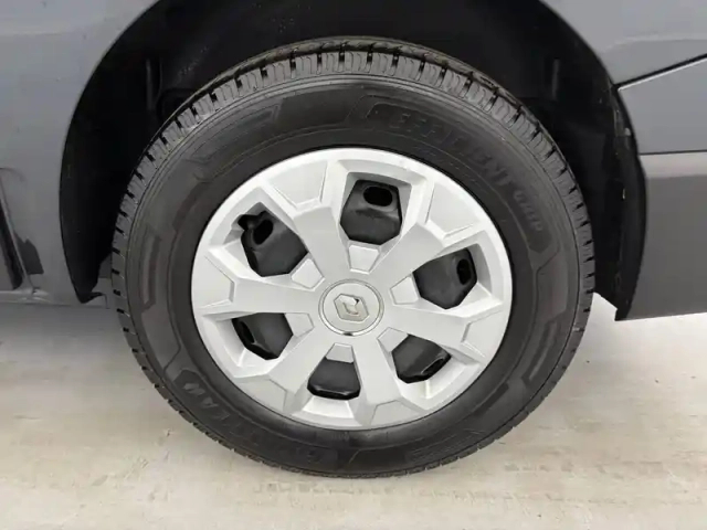 Renault Trafic l1 dci 150 energy s&amp;s — photo 29