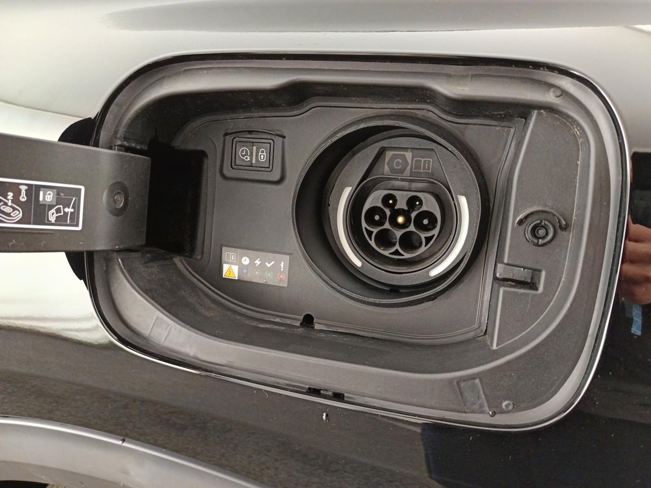 Citroën C5 X hybride rechargeable 225 s&s e-eat8 shine — photo 31