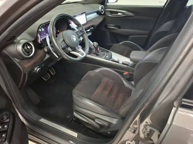 Alfa Romeo Tonale 1.3 hybride rechargeable phev 280ch at6 q4 — photo 19