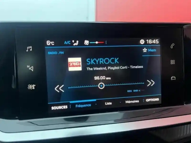 Peugeot 208 1.2 puretech 75ch s&amp;s active — photo 11