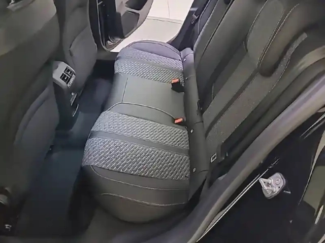 Peugeot 308 hybrid 145 e-dcs6 — photo 42