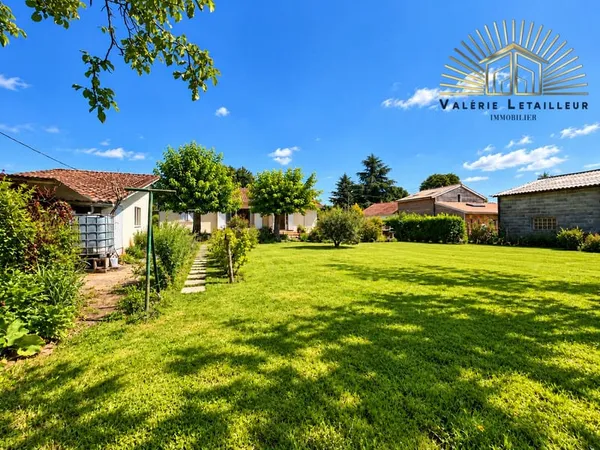 Maison individuelle et terrain constructible Centre-Bourg de