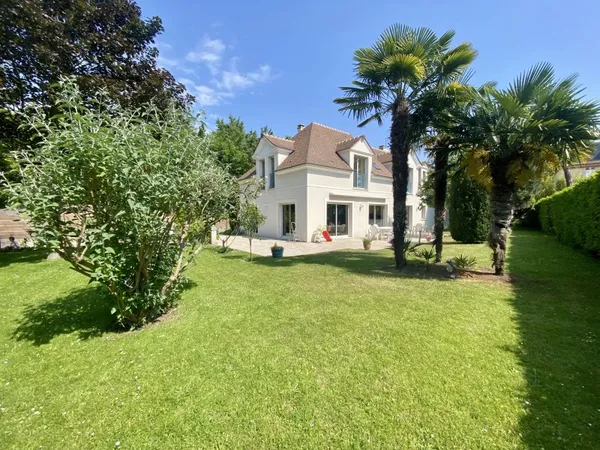Vends maison - 261m²