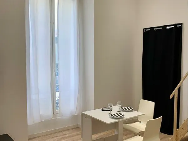 Studio meublé Nice hypercentre - Location 3 à 4 mois - Tout compris