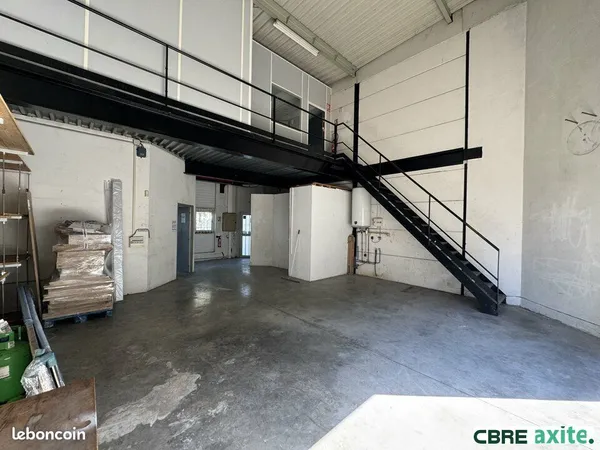 LOCAL D'ACTIVITE 115 m² SAINT MARTIN D'HERES