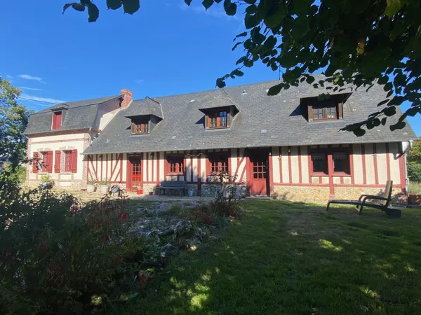 À vendre - Charmante maison normande à Bernay