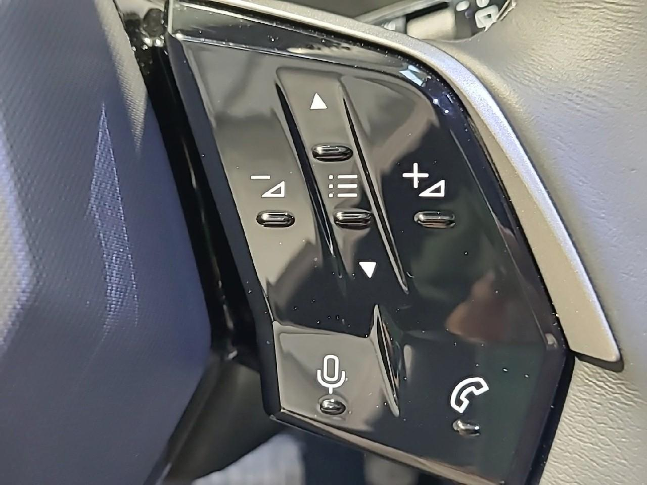 Peugeot 5008 hybrid 145 ch e-dcs6 allure — photo 24