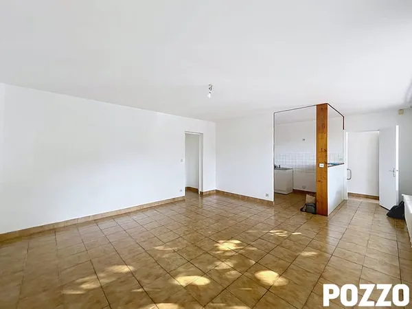 APPARTEMENT TYPE F2 EN REZ DE CHAUSSEE SUR CHERBOURG AVEC PLACE DE PARKING
