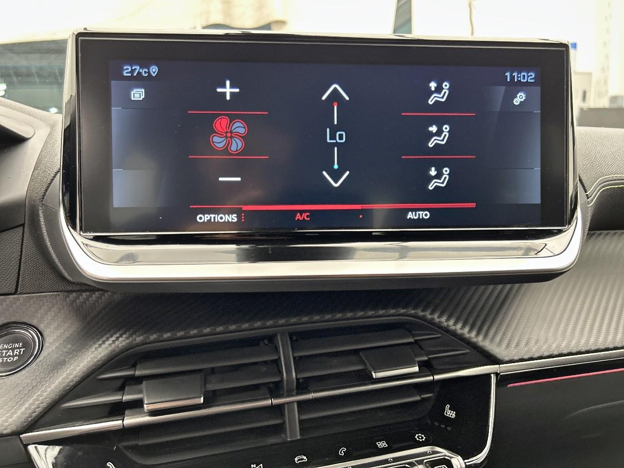 Peugeot 2008 puretech 130 s&s eat8 gt — photo 11