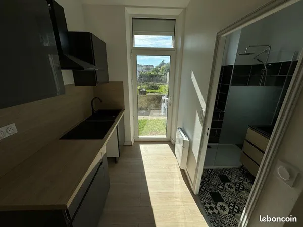 Studio avec terrasse quartier Barnabé