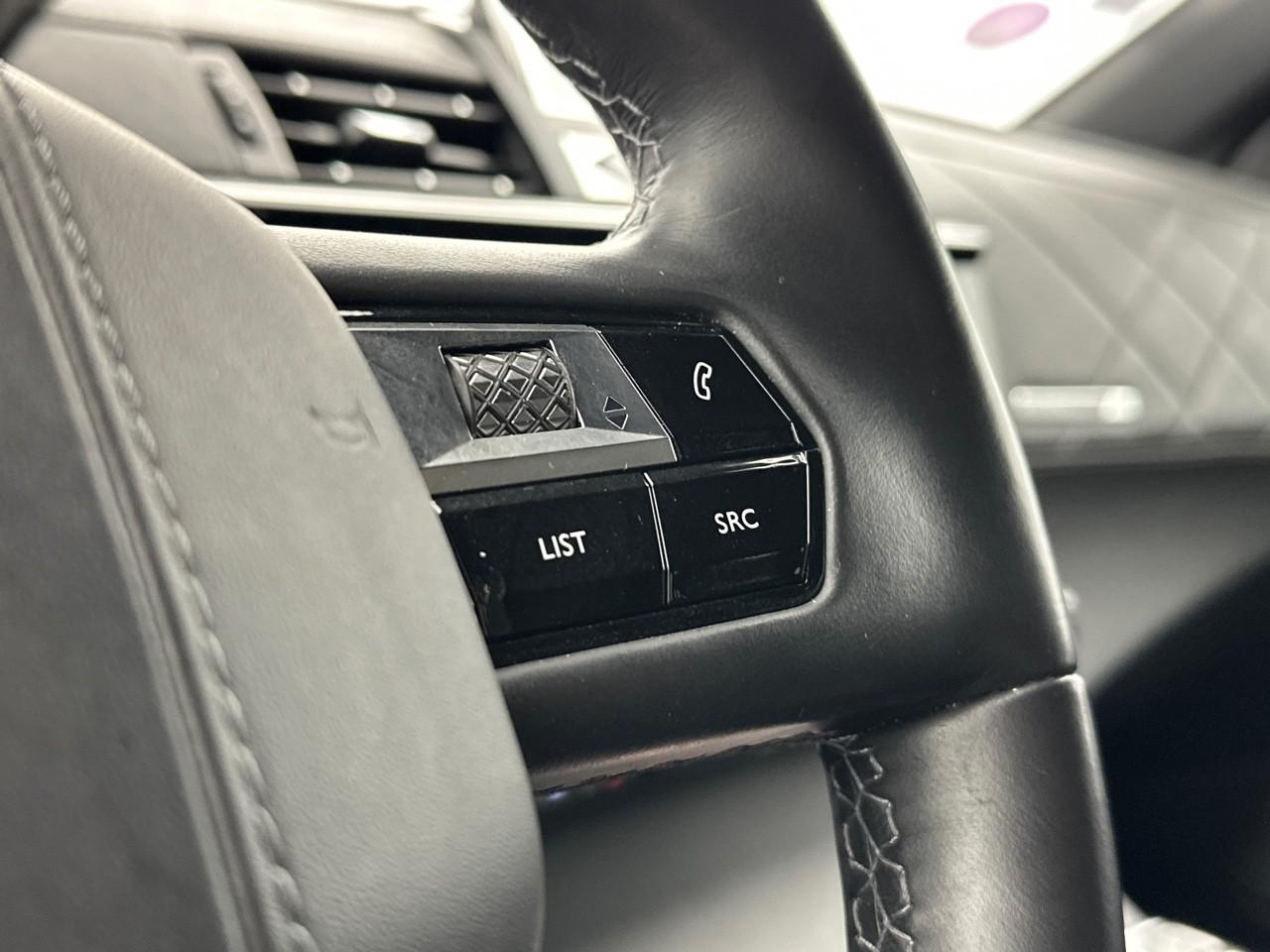 Ds Ds 7 crossback crossback hybride e-tense 225 eat8 rivoli — photo 18