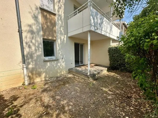 BRAX - Joli appartement T2 avec terrasse, jardinet et parking