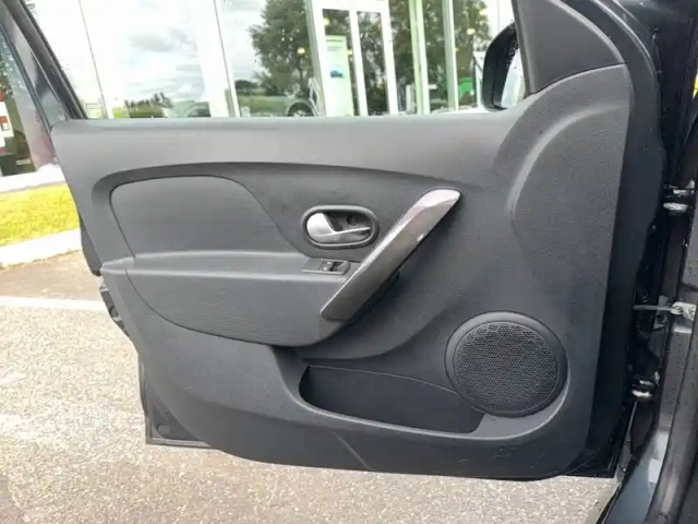 Dacia Sandero tce 90 — photo 11