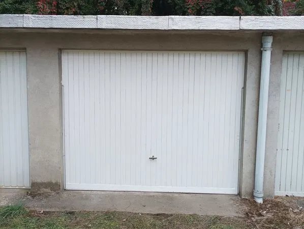 A louer garage / box de 15m2 à Montbrison