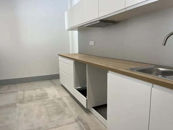 Nîmes - Quartier Carnot : Superbe appartement P4 entièrement