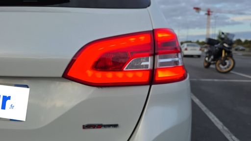 Peugeot 308 1.2 Puretech 130 EAT8 - GT Line – 2019 – 132202 km – Essence – Boîte Automatique — photo 2