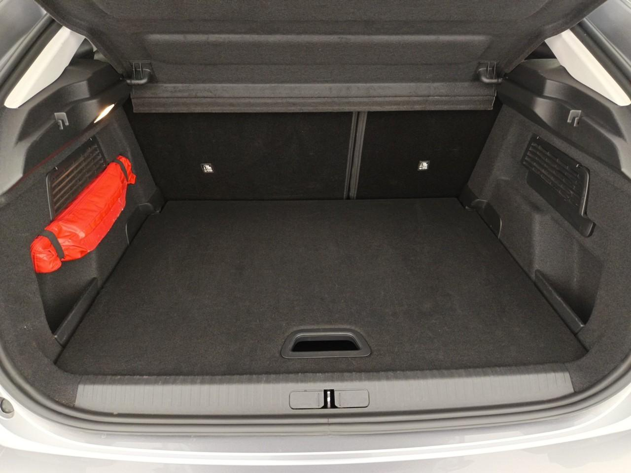 Citroën C4 puretech 130 s&s eat8 feel pack — photo 6