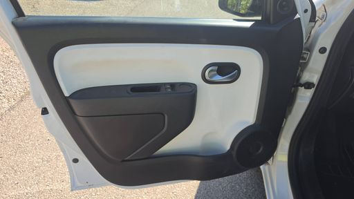 Renault Twingo 1.0 SCe 70 - Zen – 2018 – 117701 km – Essence – Boîte Manuelle — photo 24