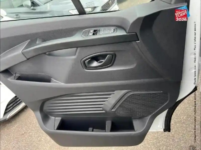 Renault Trafic fg l1h1 3t 2.0 blue dci 130ch confort e6e — photo 11