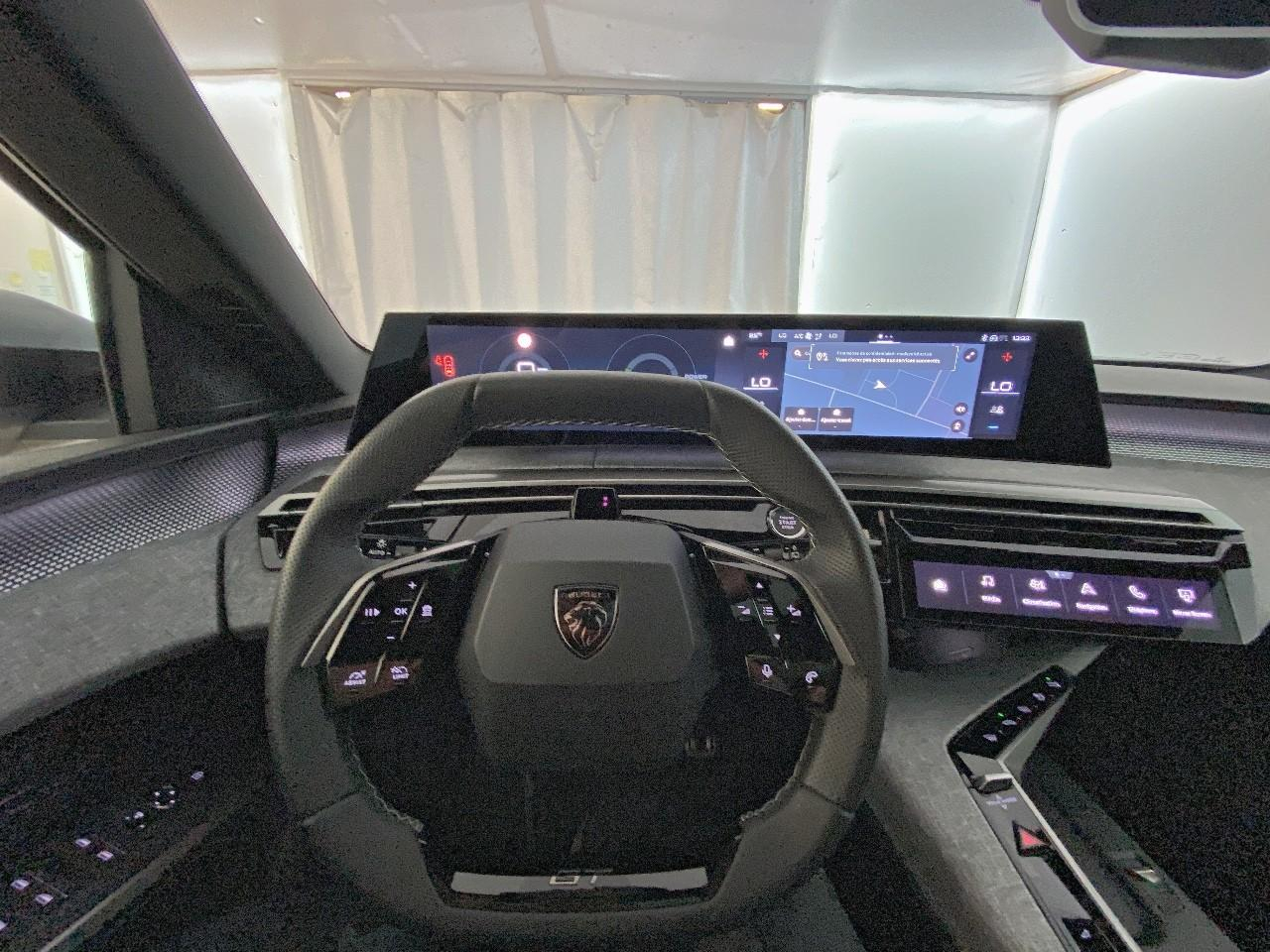 Peugeot 5008 hybrid 145 ch e-dcs6 gt — photo 12