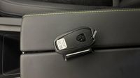 Peugeot 308 PHEV 225ch GT e-EAT8 — photo 16