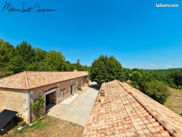 Maison 7 pièces 210 m²