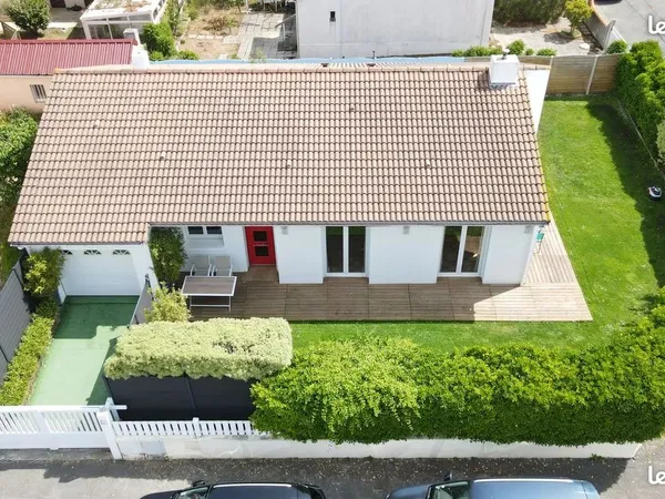 MAISON DE PLAIN PIED EN 2ème LIGNE DE MER