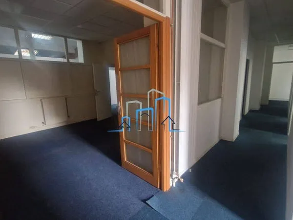Bureaux 161 m²