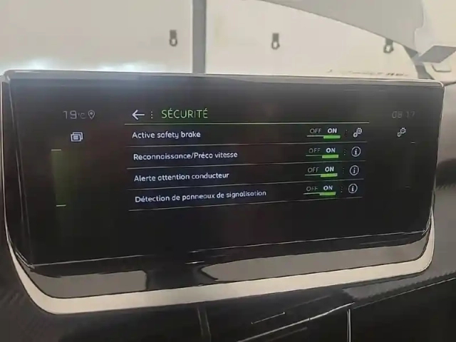 Peugeot 2008 bluehdi 110 s&amp;s bvm6 — photo 20