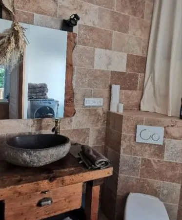 T3 meublé 67 m² avec balcon - Centre de Sénas - Disponible 1er novembre