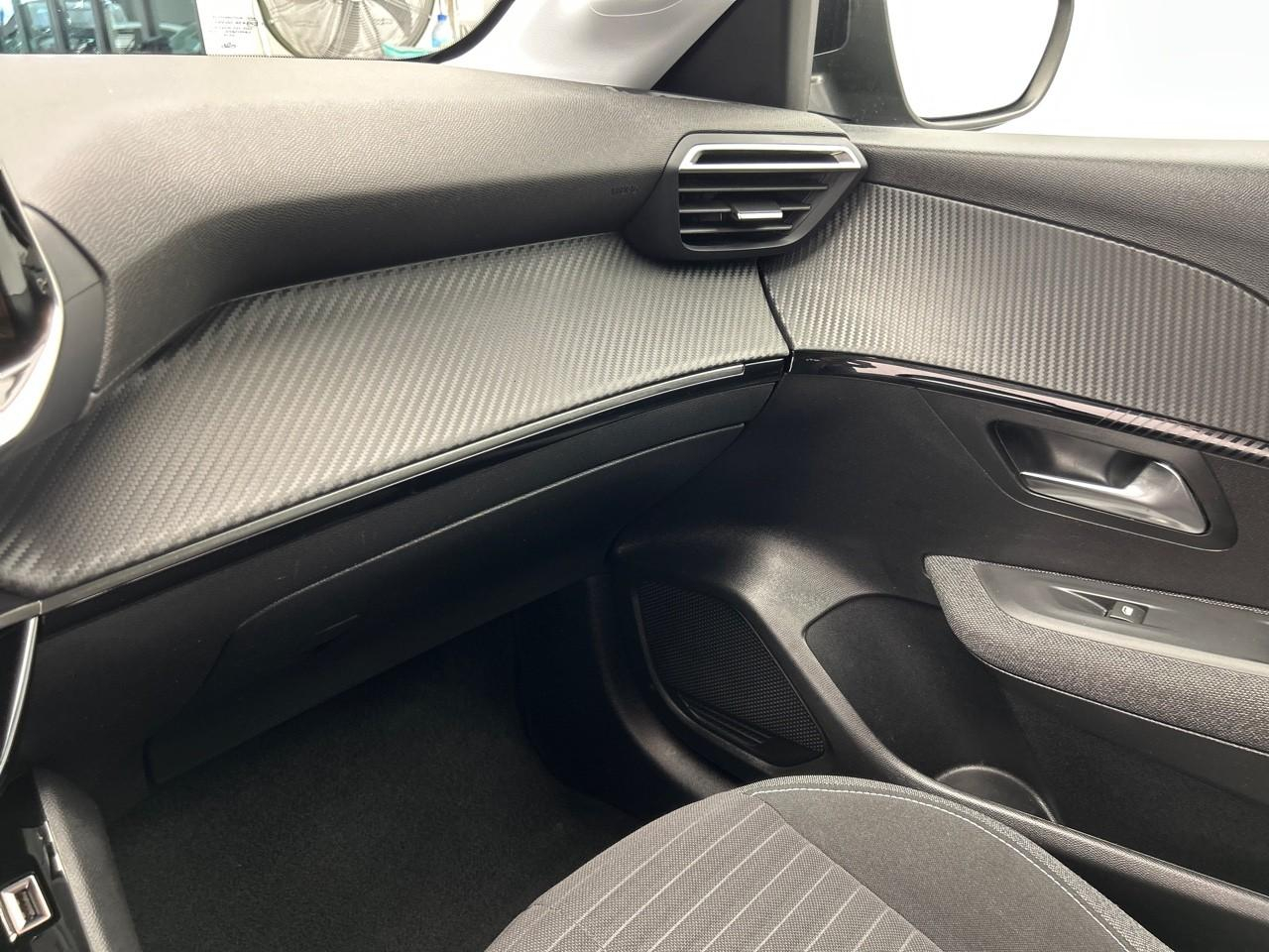 Peugeot 208 puretech 100 s&s bvm6 style — photo 26