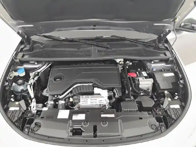 Peugeot 308 hybrid 145 e-dcs6 — photo 22