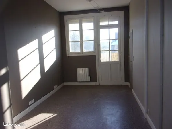 Local commercial 35 m² THURY HARCOURT LE HOM