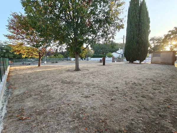 Terrain constructible 680 m² ? Eaunes ? plat et viabilisé