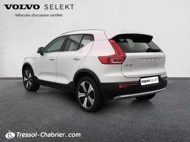 Volvo Xc40 t4 recharge 129+82 ch dct7 ultimate — photo 30