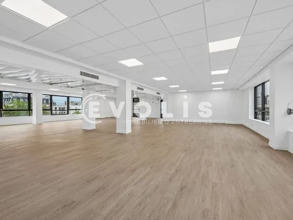 Bureaux 209 m²