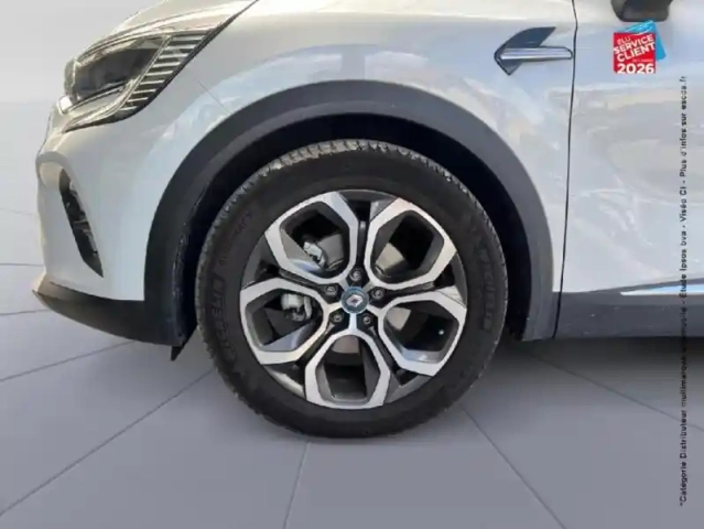 Renault Captur 1.6 e-tech hybride rechargeable 160ch intens -21 — photo 10