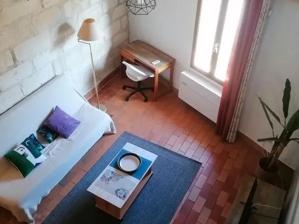 Avignon Centre Idéal étudiant proche fac joli T2 mezzanine meublé
