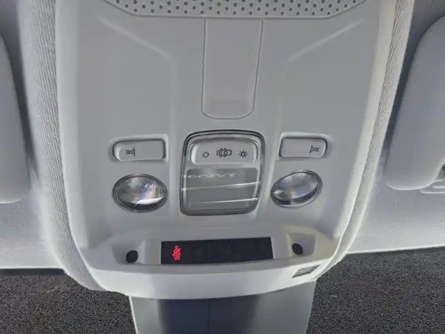 Peugeot 208 puretech 75 s&amp;s bvm5 style — photo 25