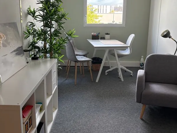 Location bureau Work & Co - 10,5 m²