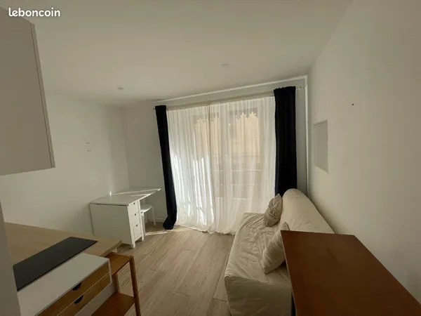 Studio renové Lyon 2 - Place des Celestins (hyper centre)