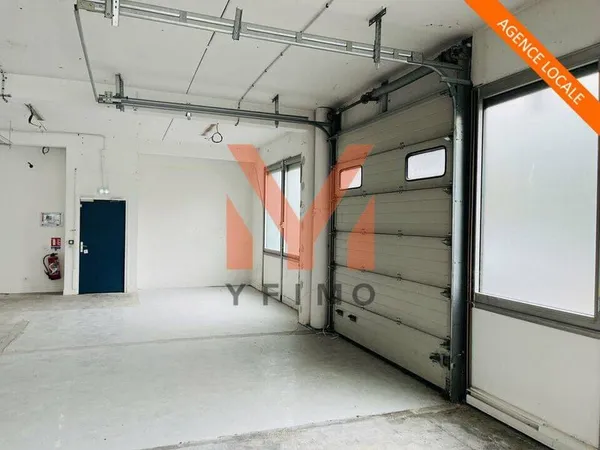 Local d'activité 819 m²