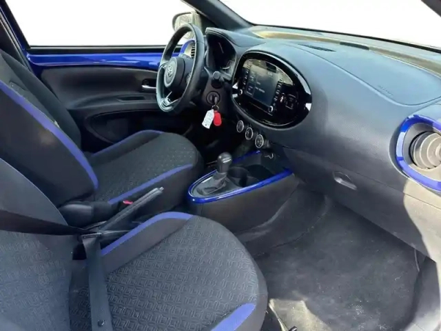 Toyota Aygo X 1.0 vvt-i 72ch design s-cvt — photo 11