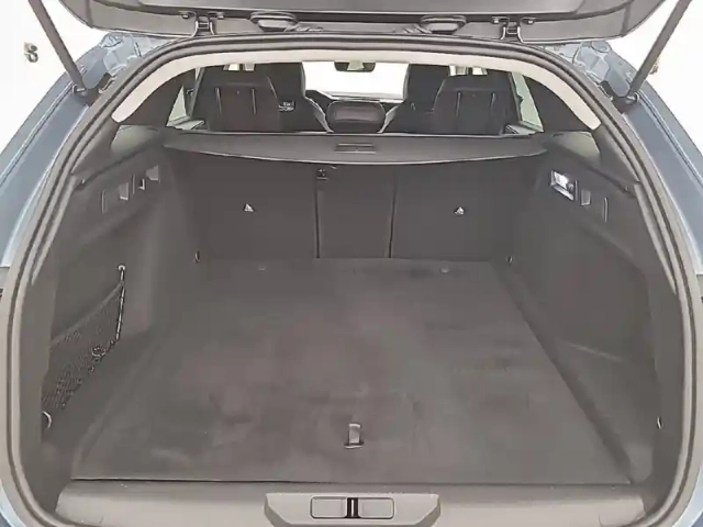 Peugeot 308 sw hybrid 145 e-dcs6 — photo 6