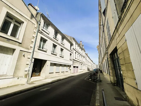 Appartement 6 pièces 145 m²