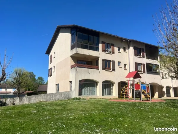Local commercial 83 m² Saint-Just