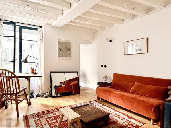 Charmant studio rénové par architecte