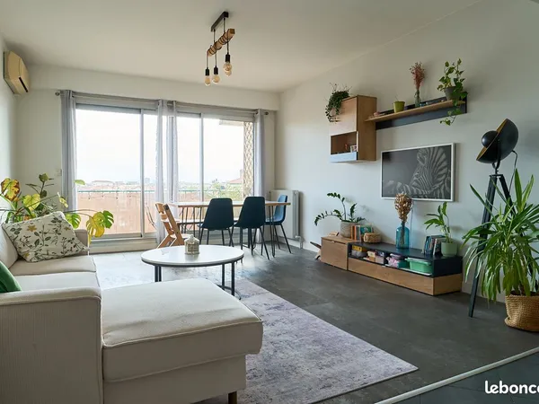 Vente T3 lumineux, traversant, 2 balcons, sans vis-à-vis - Villeurbanne