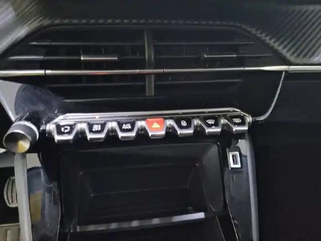 Peugeot 2008 puretech 100 s&amp;s bvm6 — photo 72