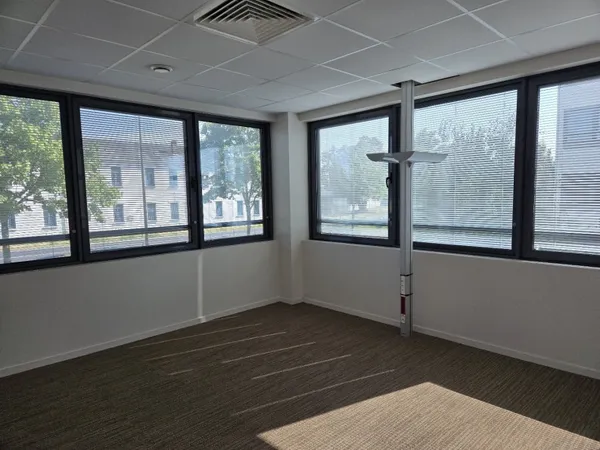Bureaux 145 m²